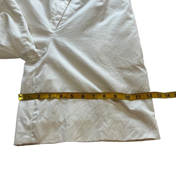 Givenchy Women’s Longline Golf Shorts White Pockets modest high rise 26 vintage - Picture 3 of 16